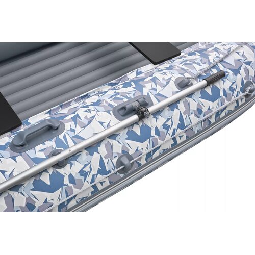 Лодка ПВХ Roger Boat Zefir 4000 (большой киль, битое стекло/серый комби) Лодка ПВХ Roger Boat Zefir 4000 (большой киль, битое стекло/серый комби)
